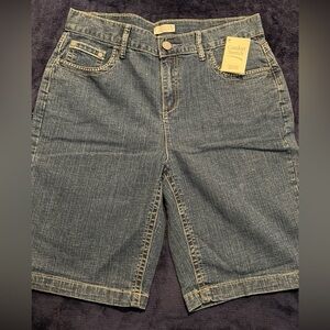 NWT Christopher and Banks Bermuda Shorts Size 8